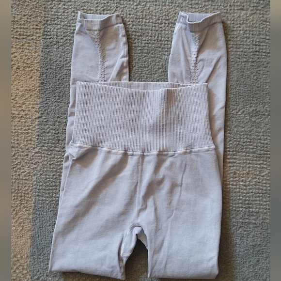 FREE PEOPLE Good Karma High-Rise 7/8 Leggings NWOT - Picture 11 of 11